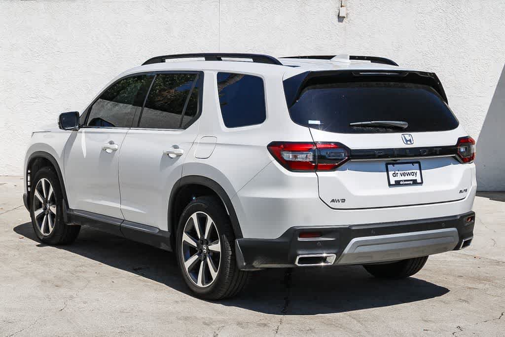 Used 2023 Honda Pilot Elite image 4