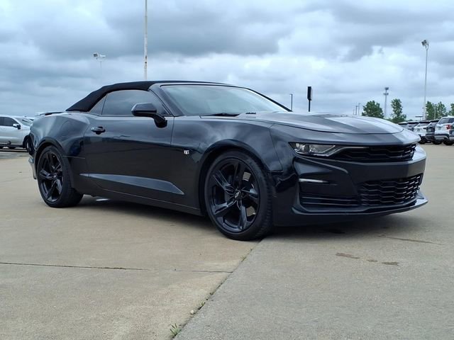 Used 2020 Chevrolet Camaro SS RWD image 3