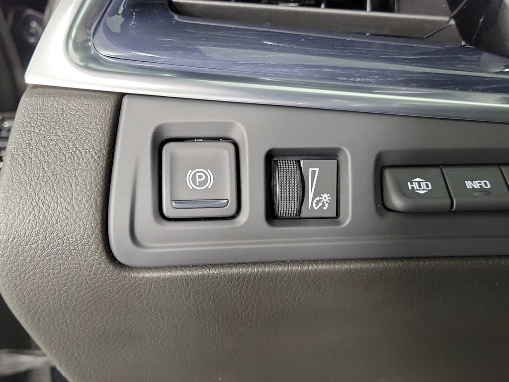 Certified 2024 Cadillac XT5 Premium Luxury w/ Technology Package FWD image 31