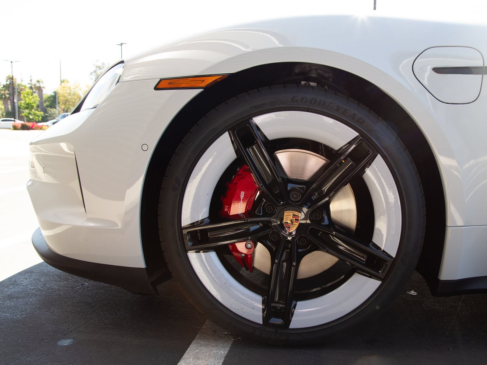 New 2026 Porsche Taycan 4S AWD/4WD image 11