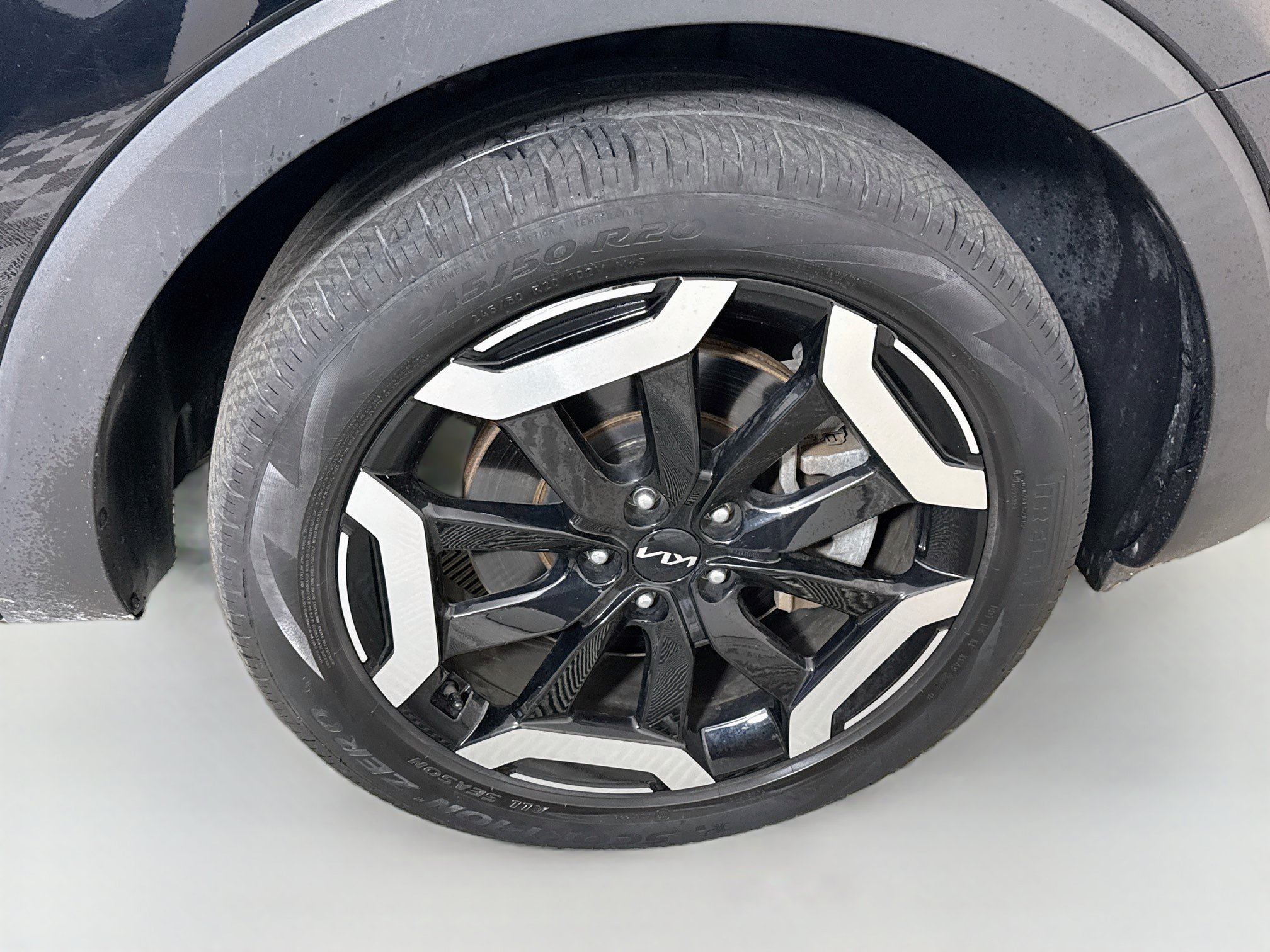 Used 2024 Kia Telluride EX w/ EX Captain's Chair Package FWD image 32