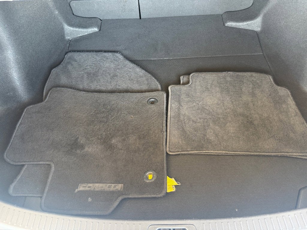 Used 2021 Toyota Corolla LE w/ Carpet Mat Package (TMS) image 16