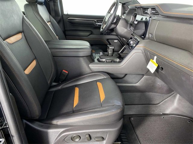 Used 2024 GMC Sierra 1500 AT4 w/ Technology Package image 11