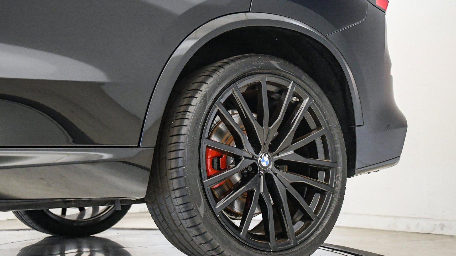 Certified 2025 BMW X5 M60i w/ Parking Assistance Package AWD/4WD image 12