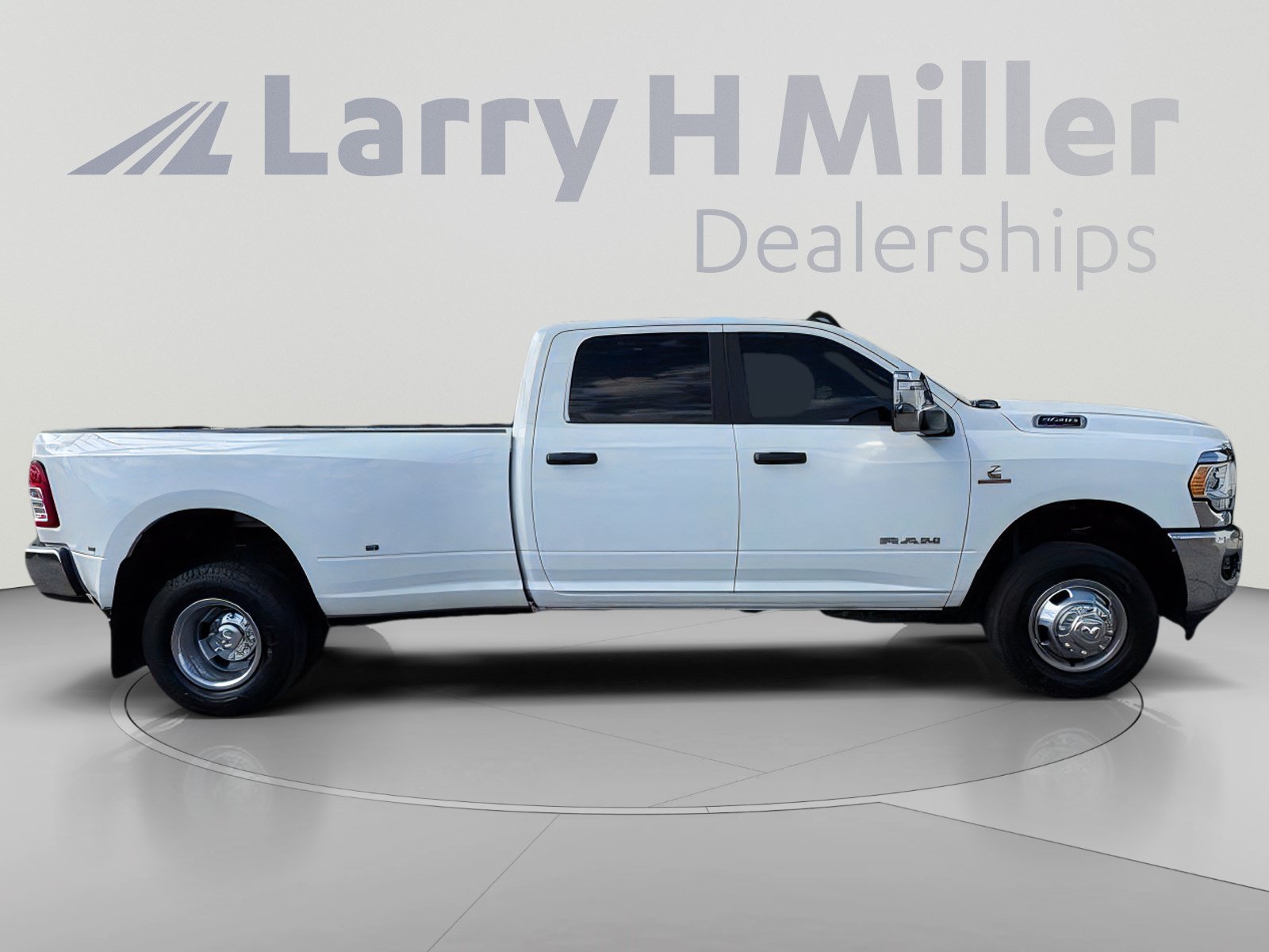 Used 2023 RAM 3500 Big Horn w/ Level 1 Equipment Group AWD/4WD image 6