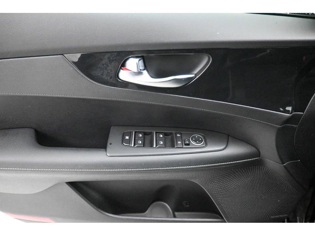 Used 2024 Kia Forte GT-Line w/ GT-Line Premium Package image 27