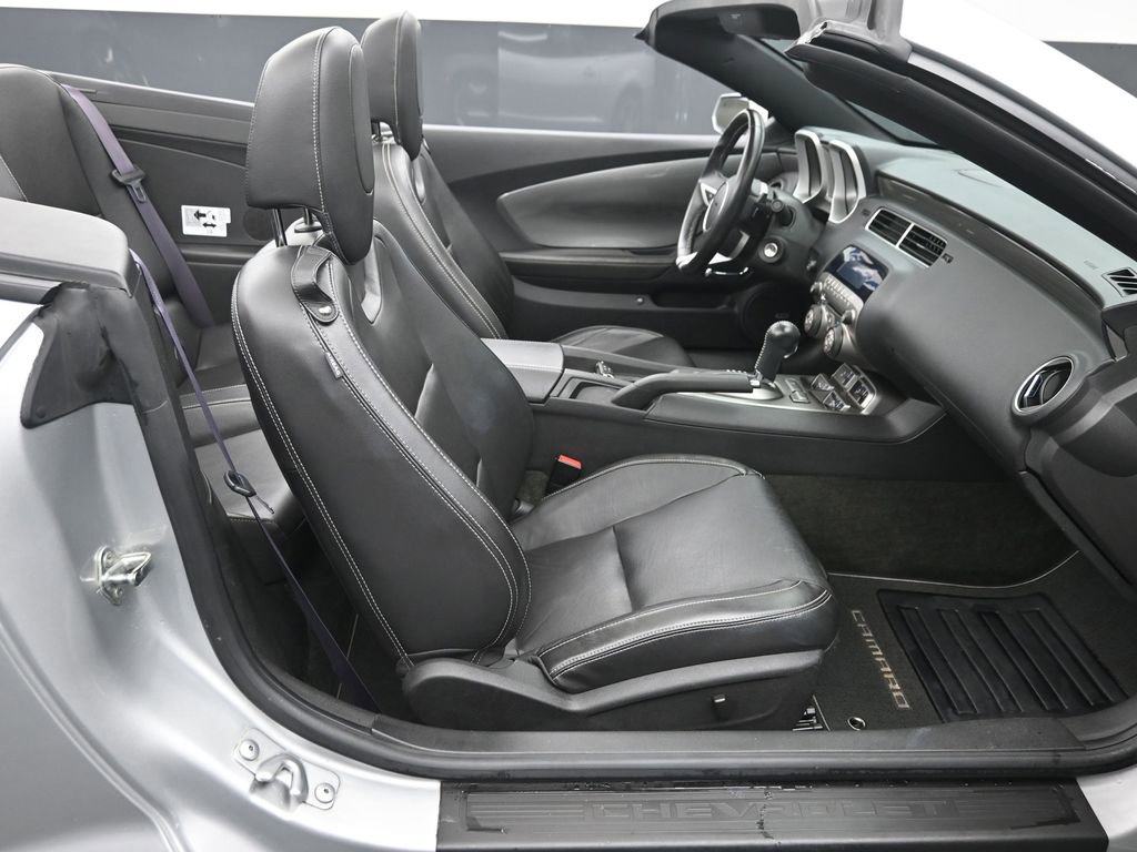 Used 2011 Chevrolet Camaro LT image 8