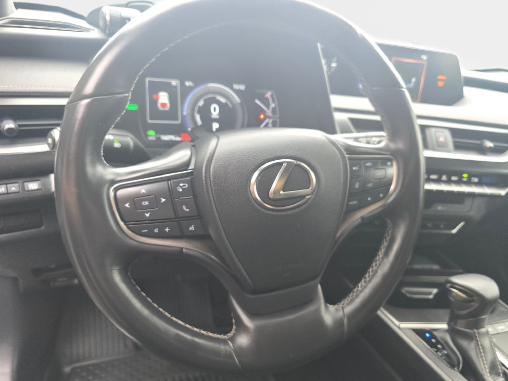 Certified 2020 Lexus UX 250h w/ Premium Package AWD/4WD image 16