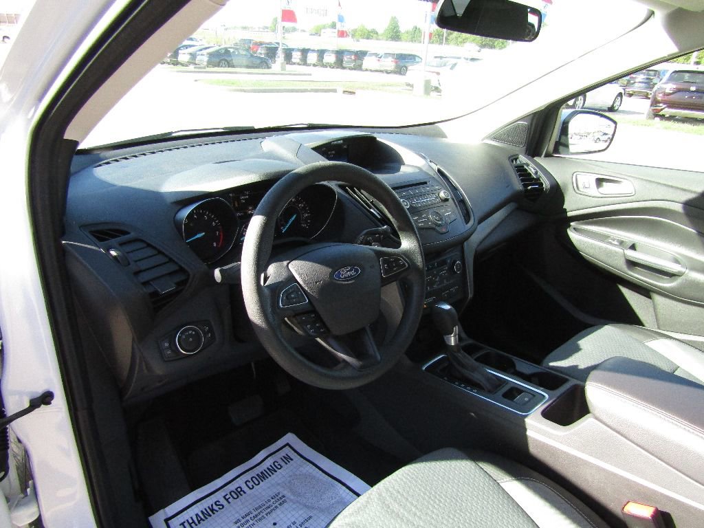 Used 2017 Ford Escape SE image 9