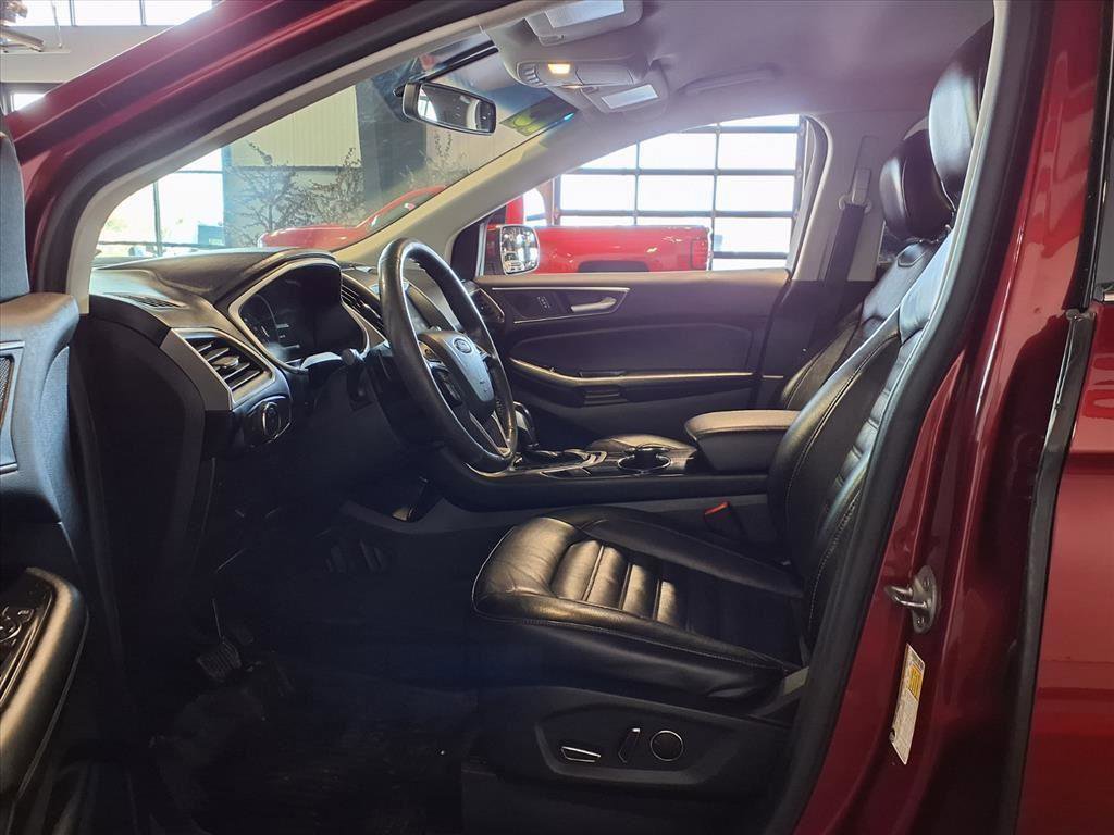 Used 2015 Ford Edge SEL w/ Equipment Group 201A image 18