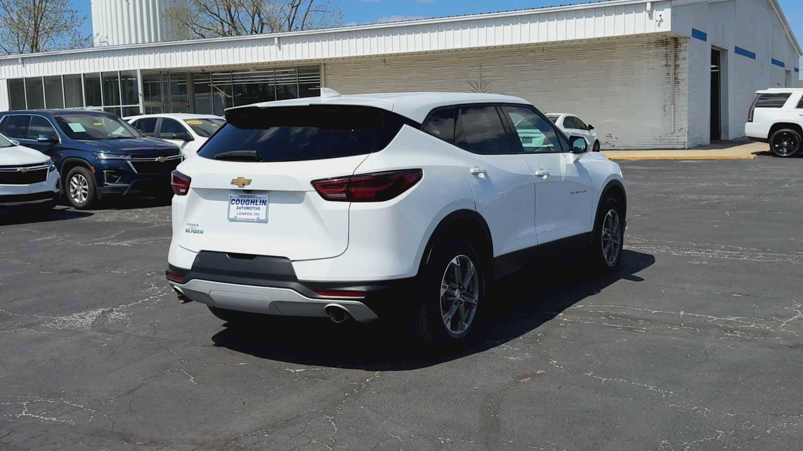 Certified 2025 Chevrolet Blazer LT FWD image 8