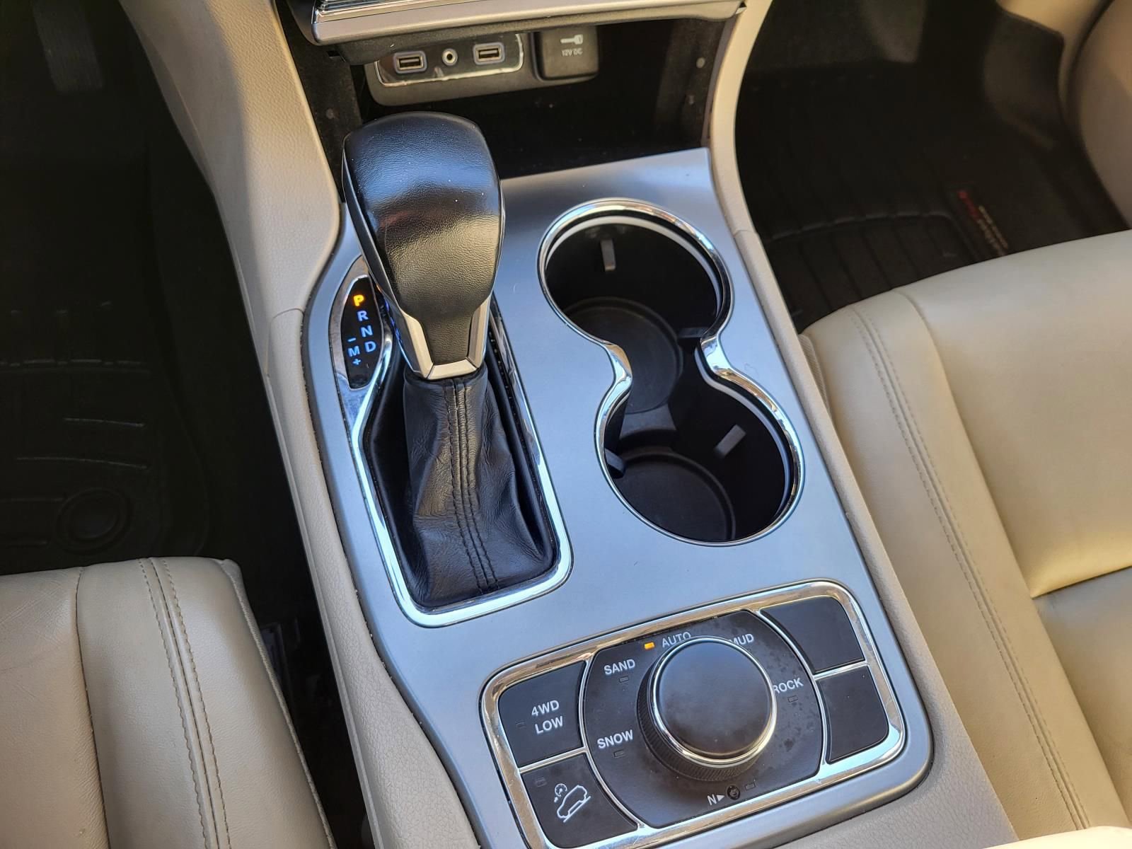 Used 2020 Jeep Grand Cherokee Limited image 34