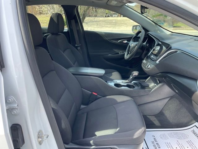 Used 2024 Chevrolet Malibu LT image 33