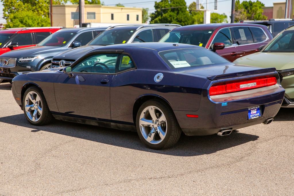 Used 2013 Dodge Challenger R/T RWD image 7