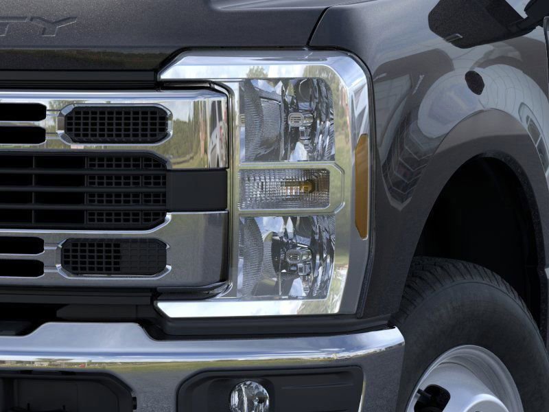 New 2026 Ford F350 XL w/ XL Chrome Package image 21