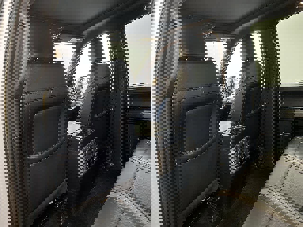 Used 2018 Ford F150 Raptor w/ Equipment Group 802A Luxury image 15