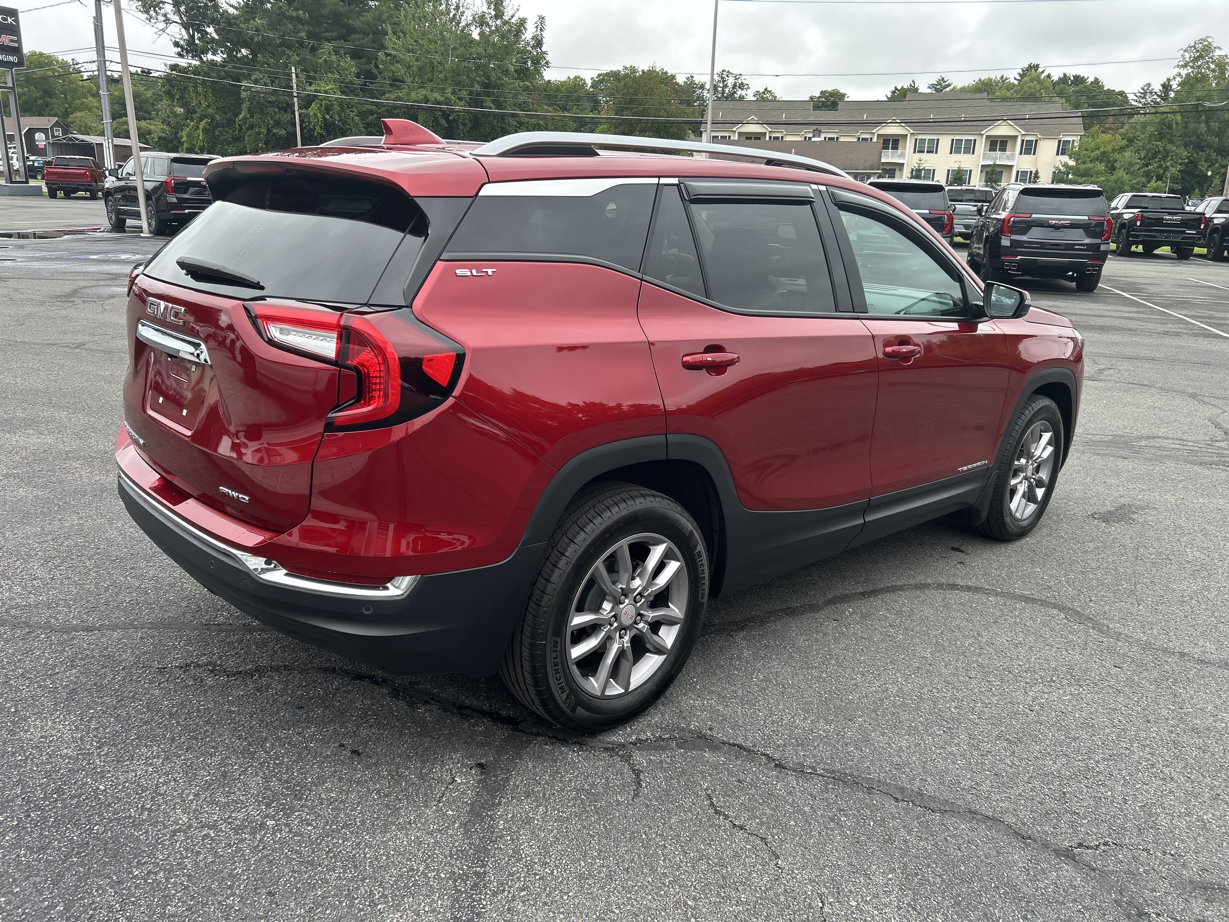 Certified 2024 GMC Terrain SLT AWD/4WD image 14