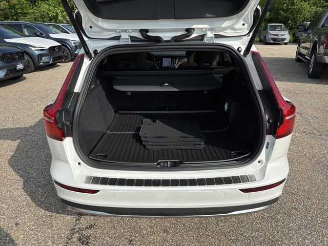 New 2026 Volvo V60 B5 Cross Country Plus w/ Protection Package Premier image 14
