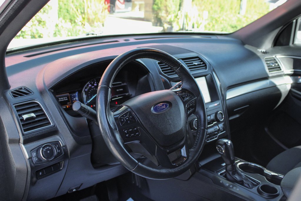 Used 2019 Ford Explorer XLT w/ Equipment Group 201A image 18