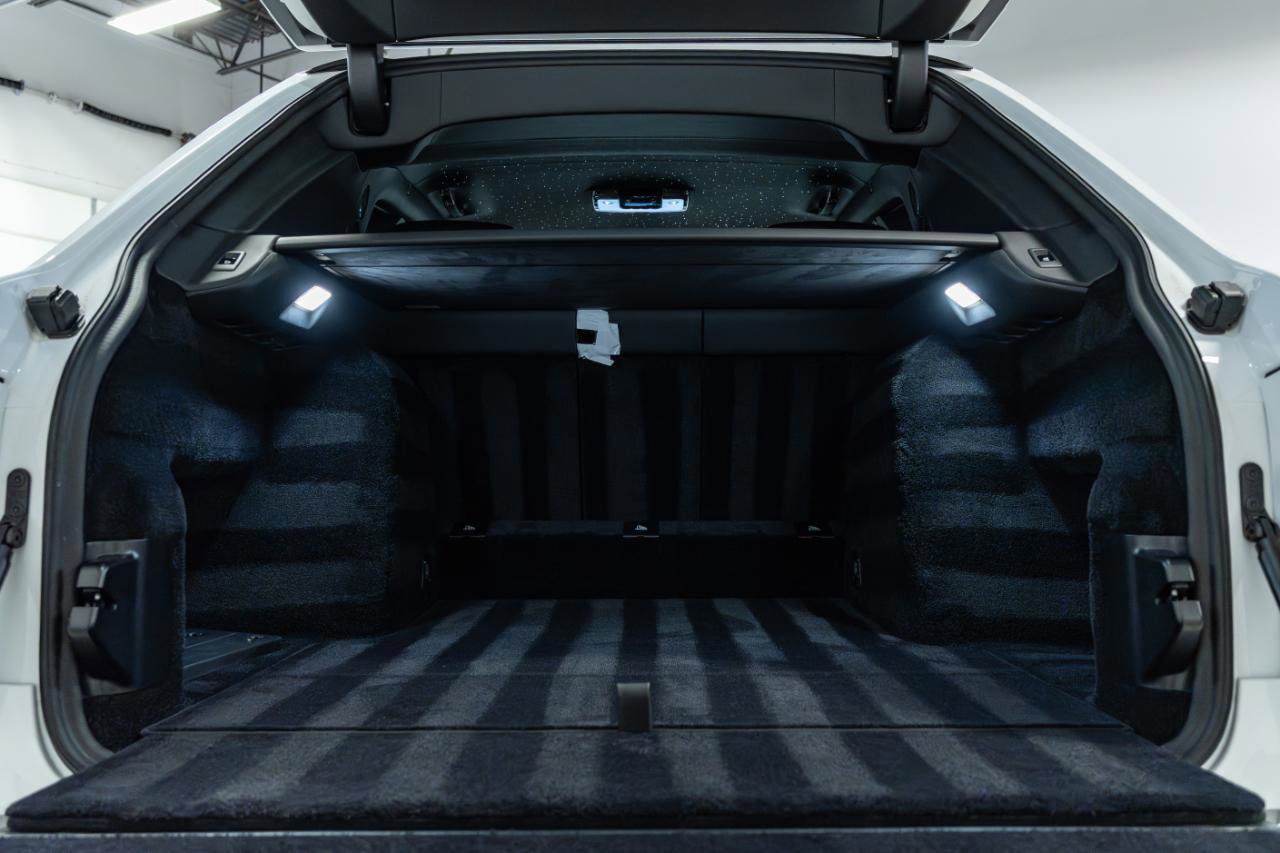 Used 2025 Rolls-Royce Cullinan Black Badge image 26
