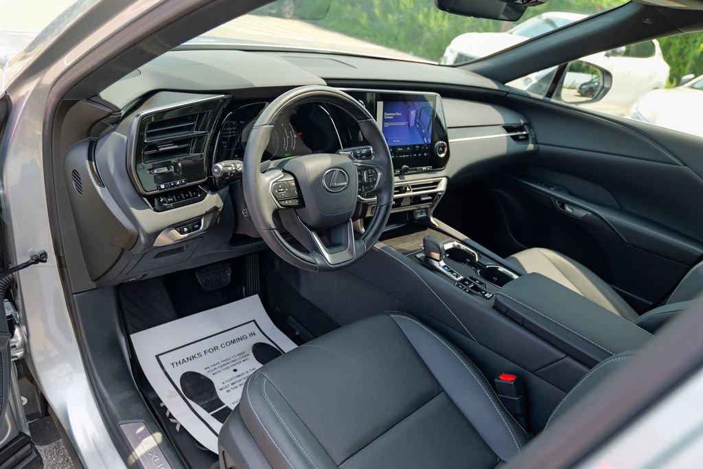 Used 2024 Lexus RX 350h w/ Accessory Package (Z1) AWD/4WD image 19