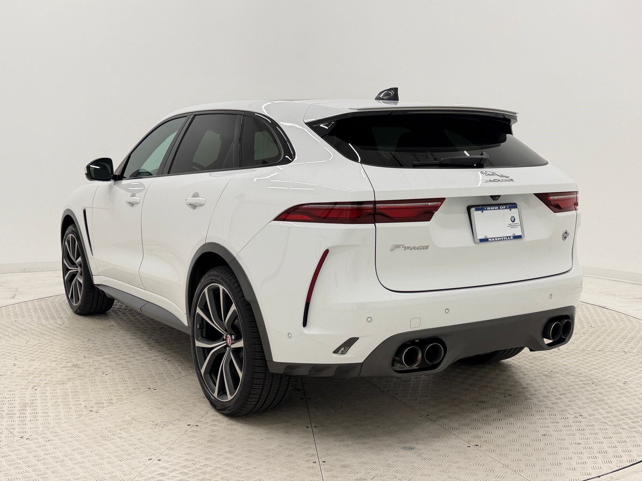 Used 2023 Jaguar F-PACE SVR AWD/4WD image 3
