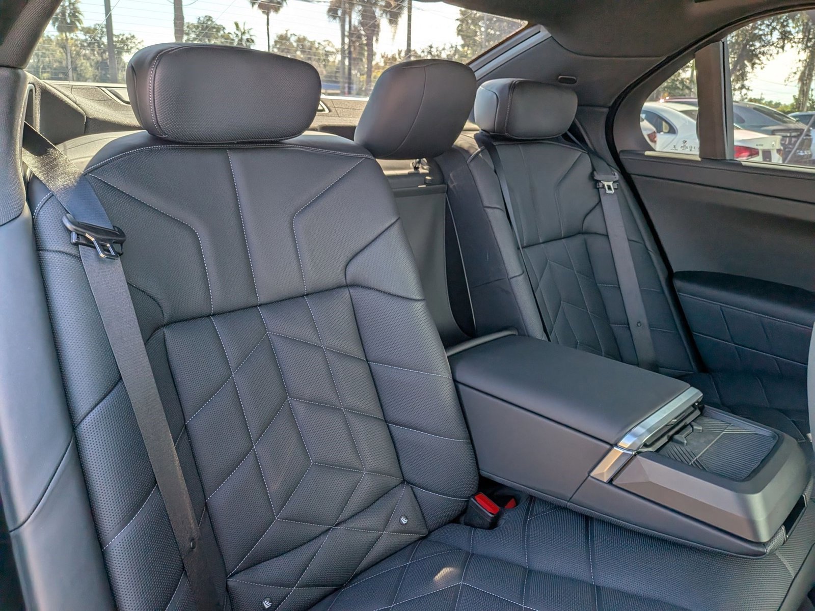 Used 2024 BMW 740i xDrive image 17