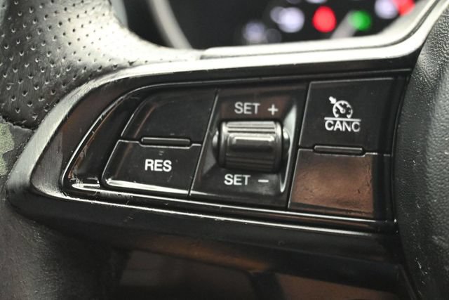 Used 2020 Alfa Romeo Giulia w/ Cold Weather Package RWD image 18