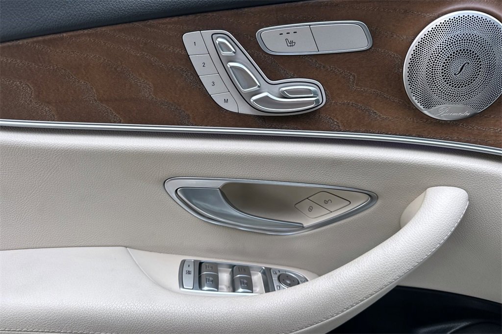 Used 2021 Mercedes-Benz E 350 Sedan image 13