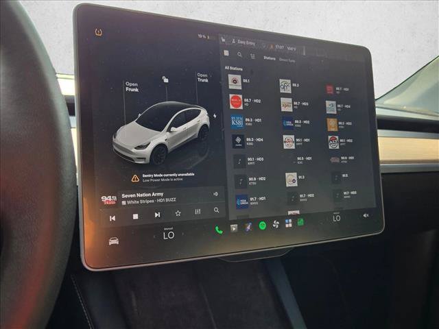 Used 2022 Tesla Model Y Long Range AWD/4WD image 12