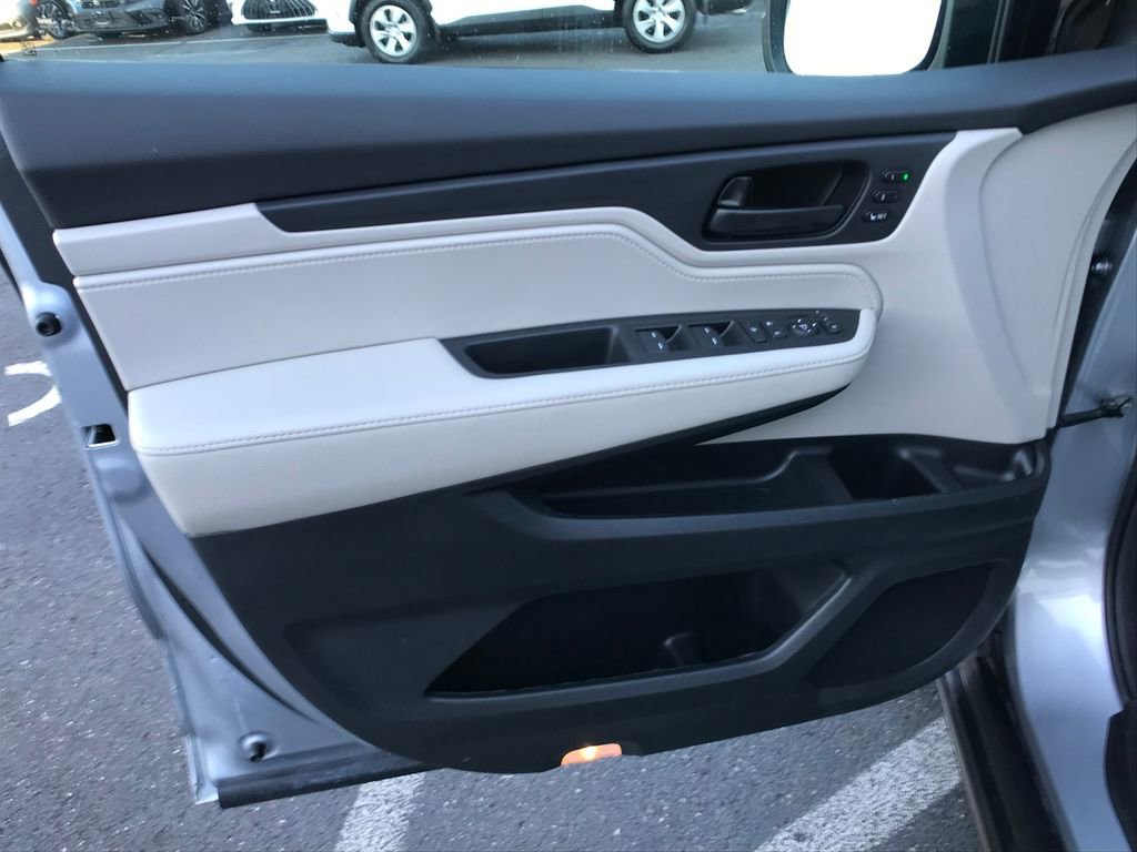Certified 2025 Honda Odyssey EX-L image 16