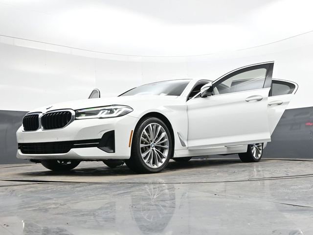 Used 2023 BMW 530i w/ Convenience Package image 44