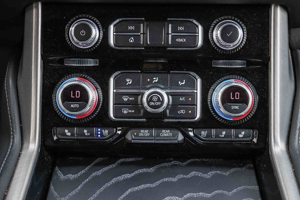 Used 2023 GMC Yukon Denali RWD image 16