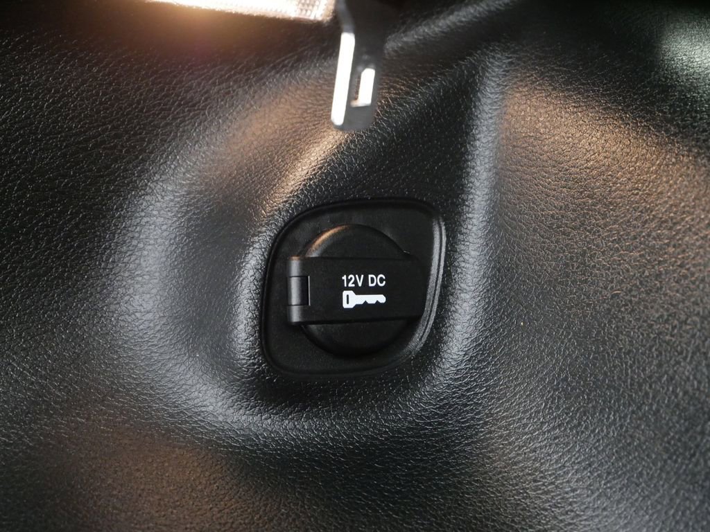 Certified 2022 Jeep Cherokee Trailhawk w/ Premium Leather Package image 11