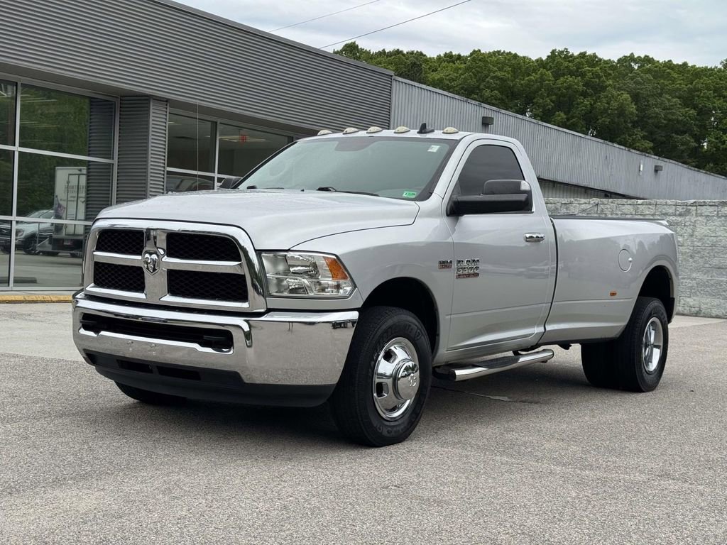 Used 2018 RAM 3500 SLT RWD image 23