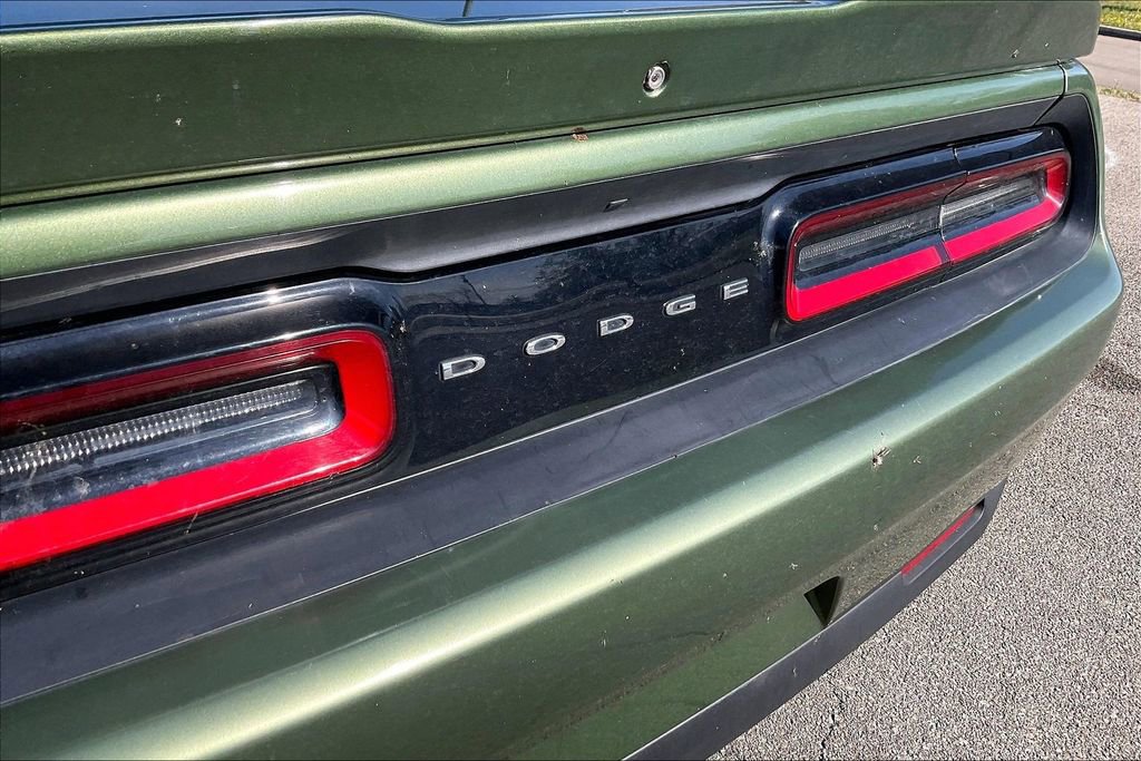 Used 2018 Dodge Challenger SXT RWD image 13