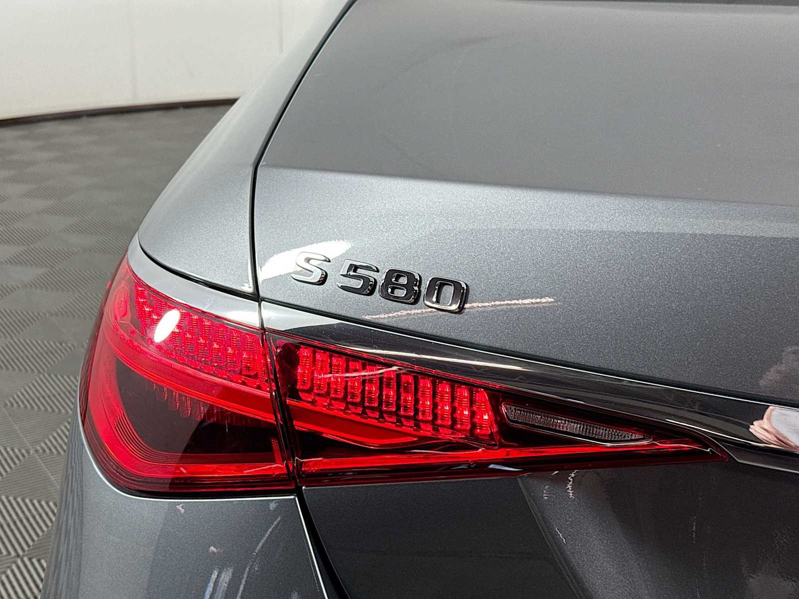 Used 2022 Mercedes-Benz S 580 4MATIC Sedan image 32