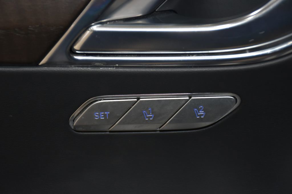 Used 2024 Genesis GV80 2.5T image 17