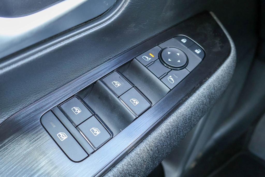 New 2026 Nissan Kicks SV image 15