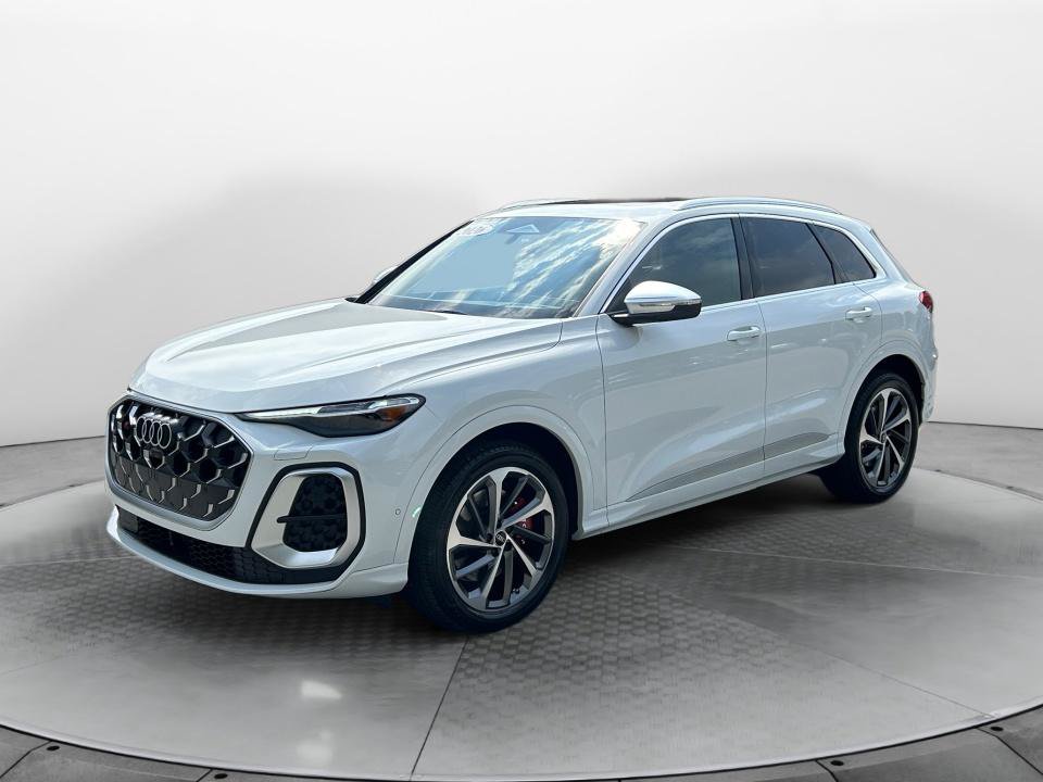 Certified 2026 Audi SQ5 Premium Plus AWD/4WD image 3