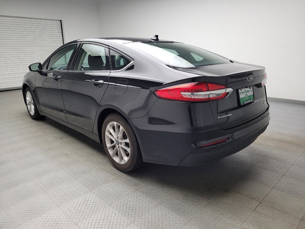 Used 2020 Ford Fusion SE FWD image 5