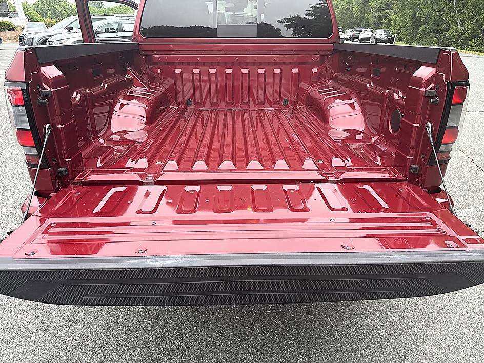 Certified 2024 Nissan Frontier PRO-4X w/ Technology Package AWD/4WD image 23