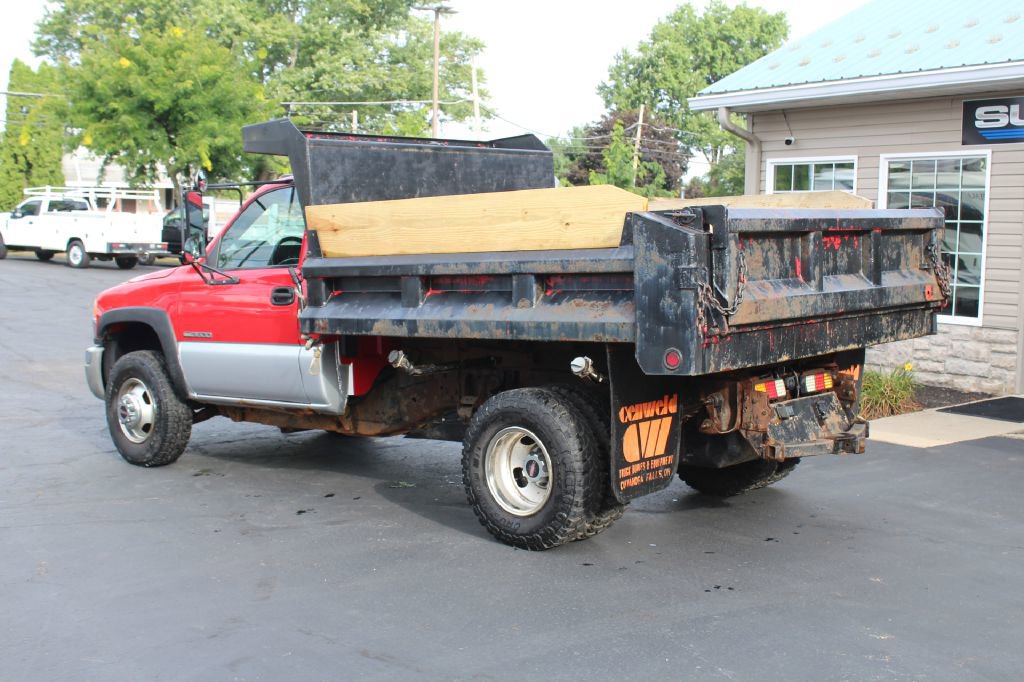 Used 2005 GMC Sierra 3500 2WD Regular Cab image 3