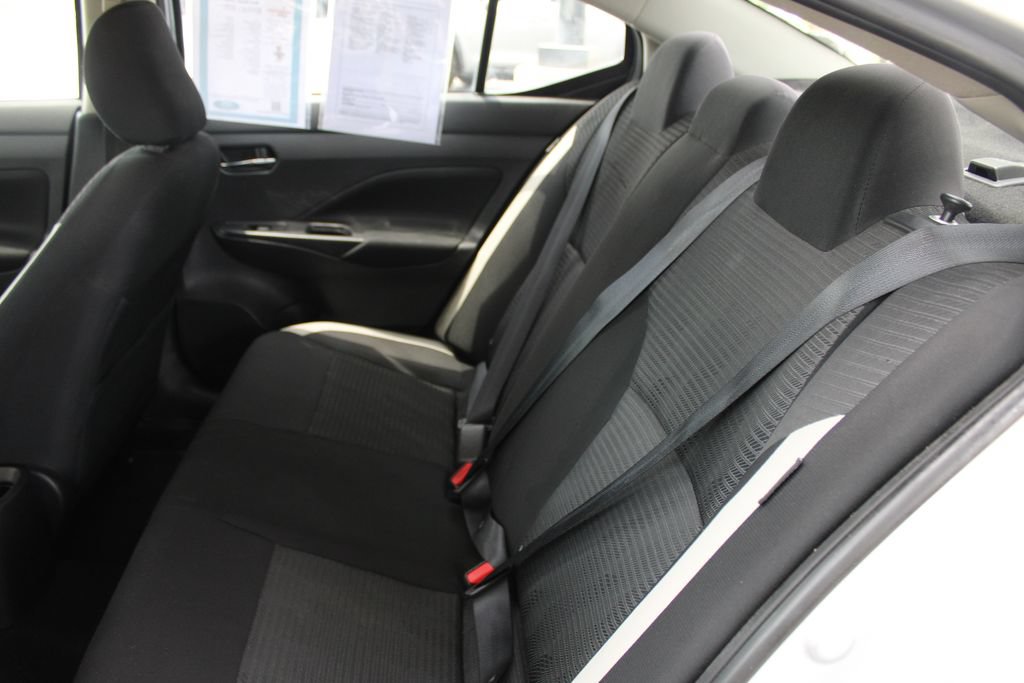 Used 2021 Nissan Versa SV FWD image 41