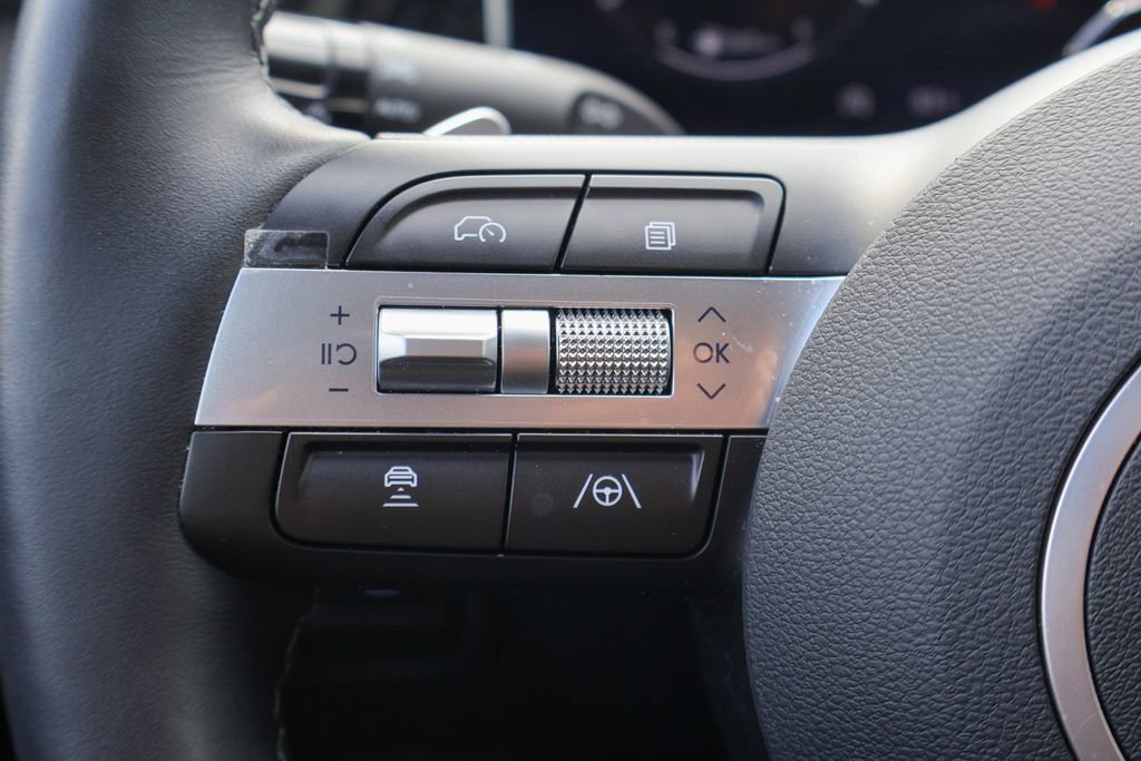 Certified 2025 Hyundai Tucson Limited image 13