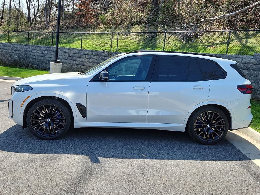 Used 2024 BMW X5 M60i image 6