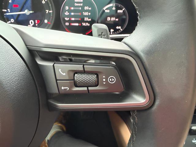 Used 2022 Porsche 911 Carrera image 17