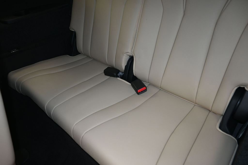 Used 2024 Acura MDX FWD image 17