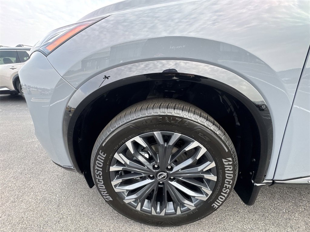 New 2026 Nissan Rogue Platinum image 10