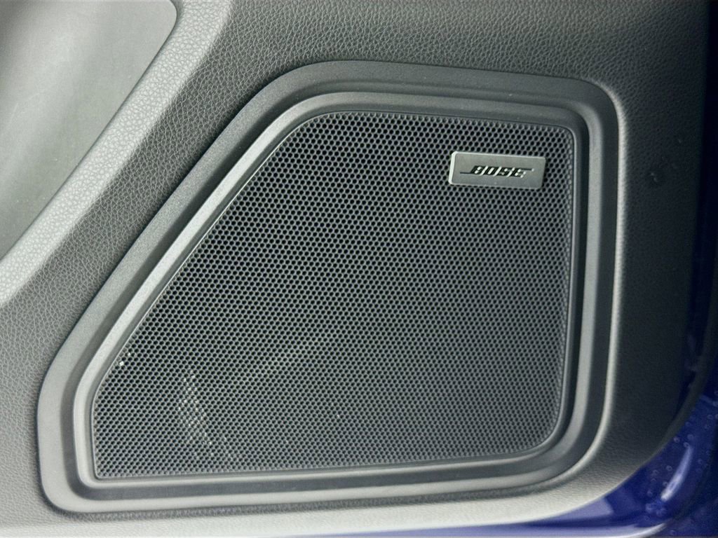 Certified 2024 Porsche Macan image 12